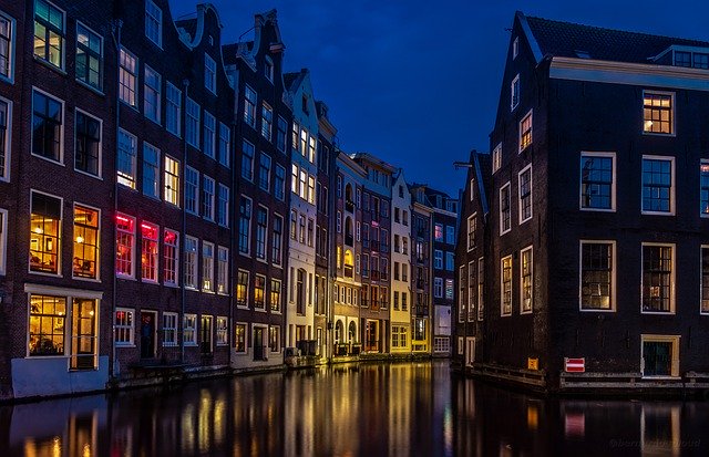 AMSTERDAM-Best-Places–To-Visit