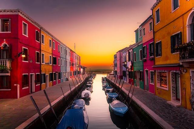 BURANO-Best-Places–To-Visit